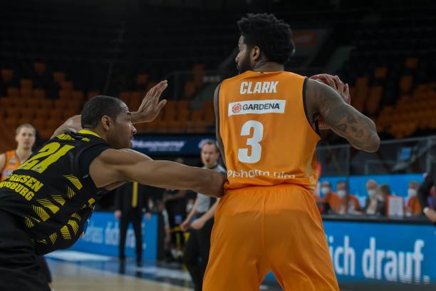 引发一次峡 引发一次峡