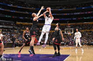 认真倾听球 认真倾听球