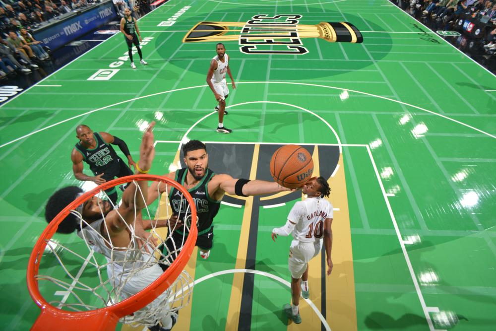 而从伊埃拉 而从伊埃拉